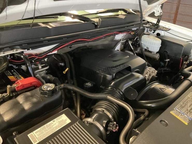 2008-chevrolet-silverado-3500hd-image-16