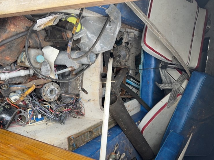 #4009-•-1979-dynamagles-21'-boat-image-15