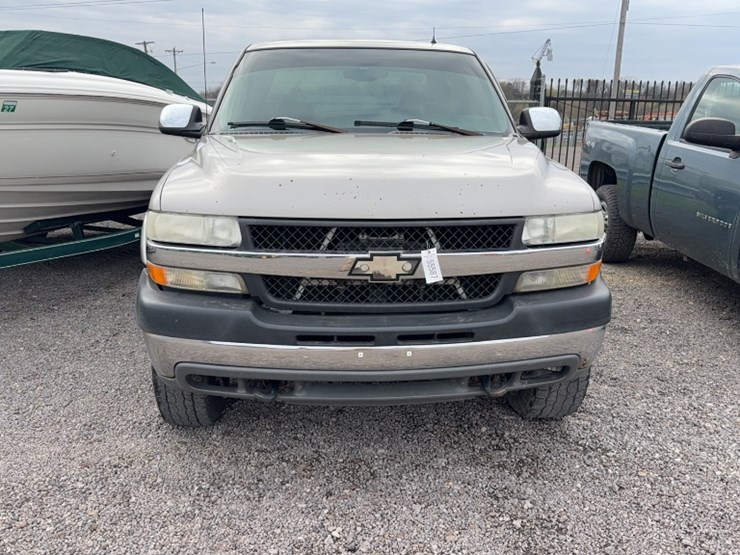 2002-chevrolet-2500-image-2