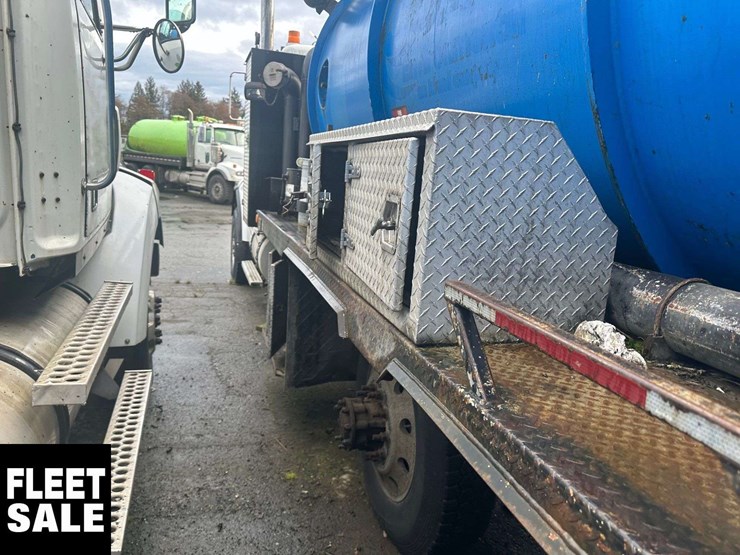 2005-kenworth-t800-image-14