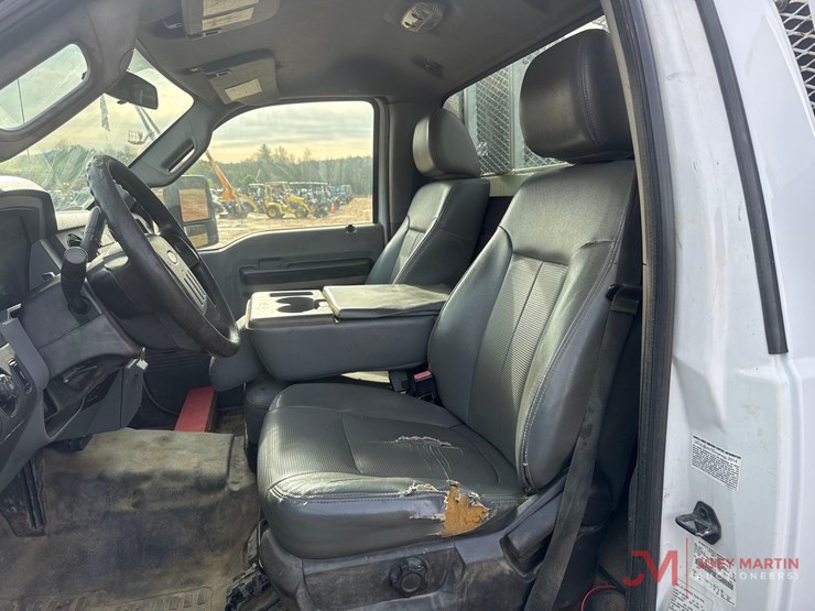 2014-ford-f450-image-23