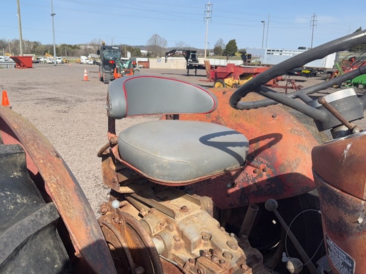 massey-ferguson-65-image-9