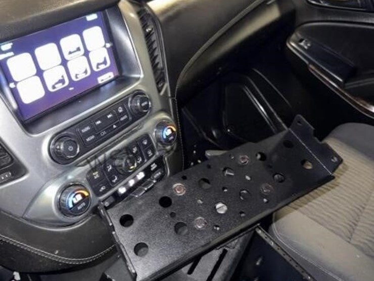 2019-chevrolet-tahoe-image-19