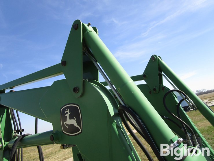 john-deere-740-image-13