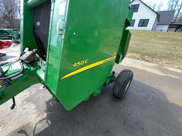 #142-•-john-deere-round-baler-(stoughton,-wi)-image-15