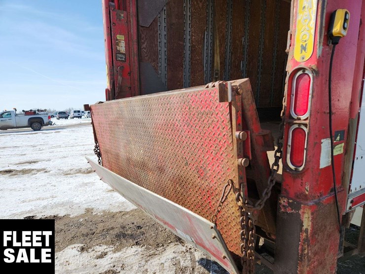 2006-international-durastar-4300-image-10