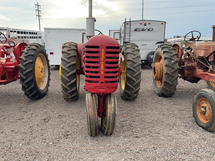 massey-harris-44d-special-image-2