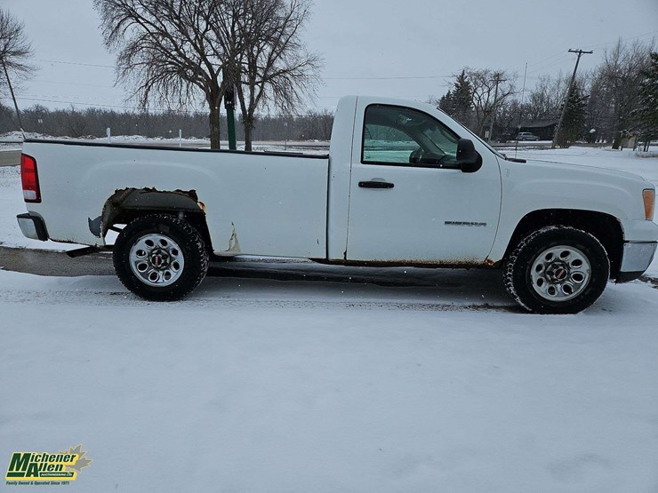 2010-gmc-sierra-1500-image-6