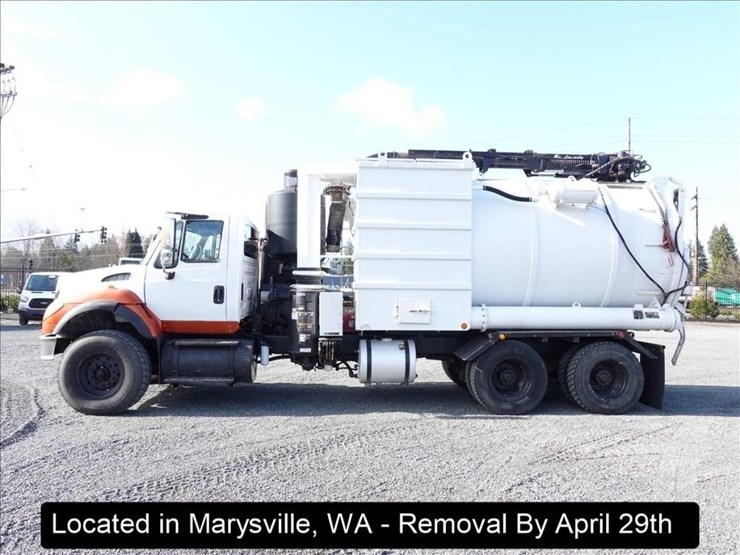 2005-international-7600-image-4