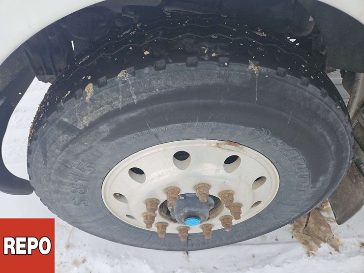 2016-kenworth-t370-image-10