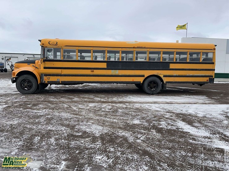 1997-international-3800-image-2