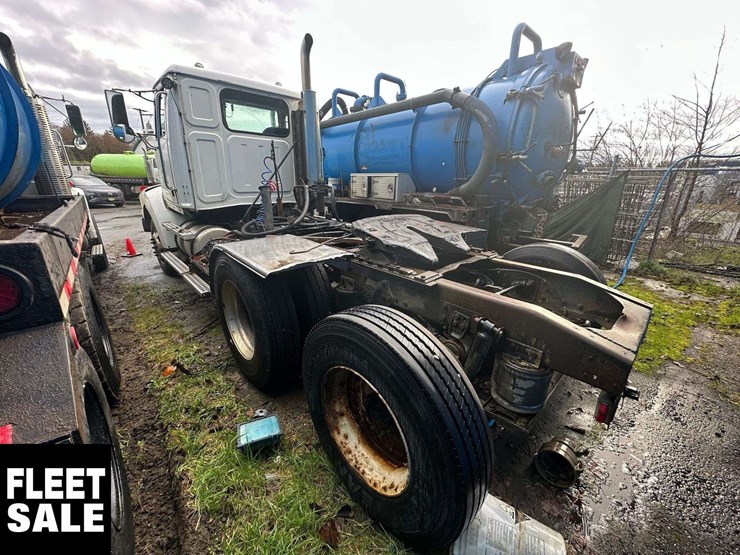 2005-western-star-4900-image-2