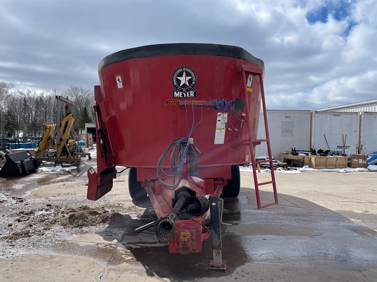 2021-meyer-f815-image-2