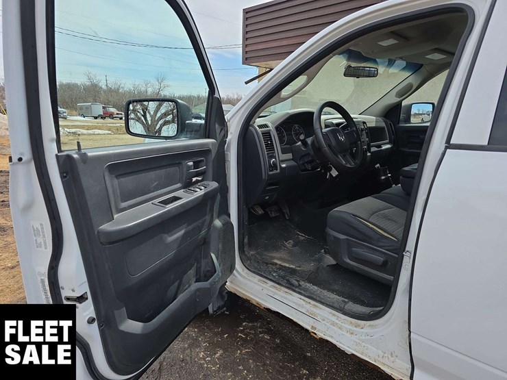 2010-dodge-ram-1500-image-17