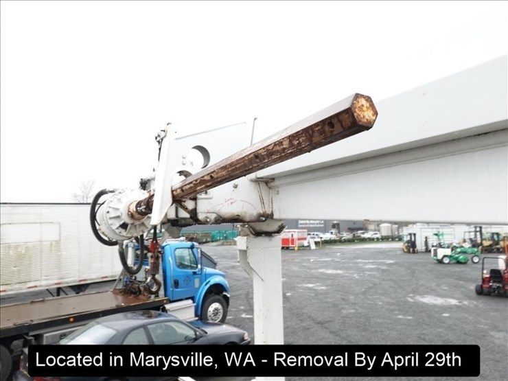 2003-freightliner-fl80-image-5