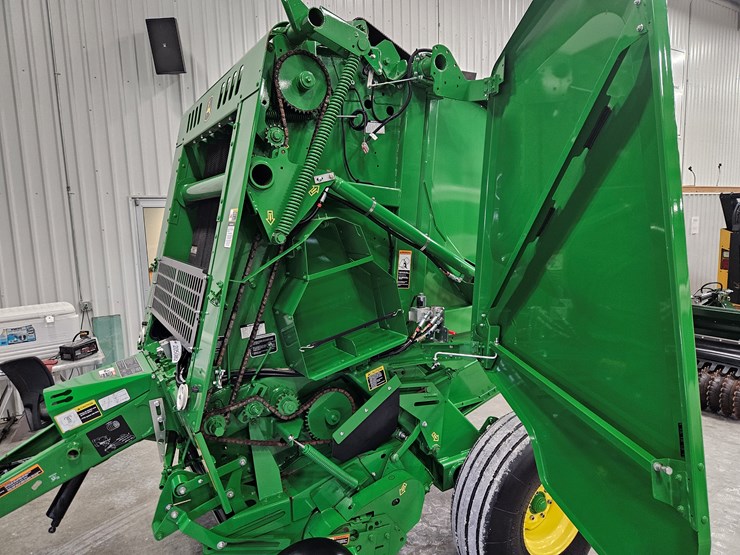 2023-john-deere-451m-image-6