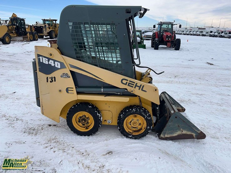 2012-gehl-1640-image-5