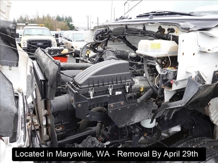 2015-ford-f650-image-12