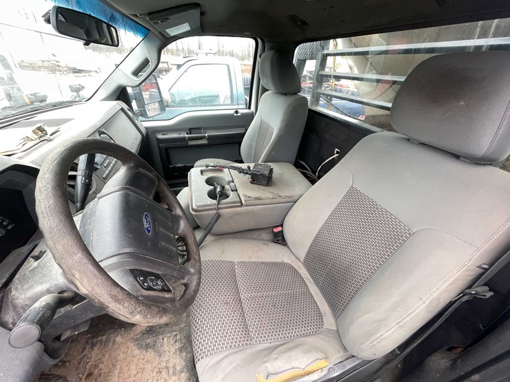 2013-ford-f350-image-48