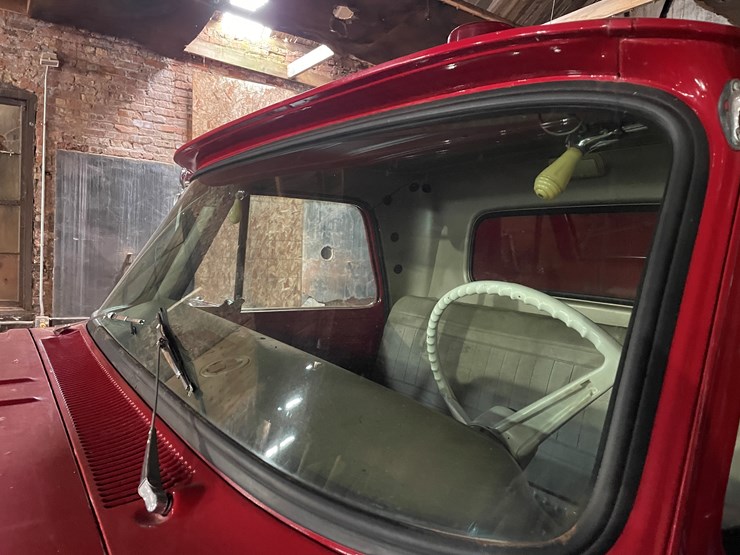 #210-•-1964-chevy-80-(howe)-fire-truck-(no-brakes)-(no-title)-(wakefield,-mi)-image-48