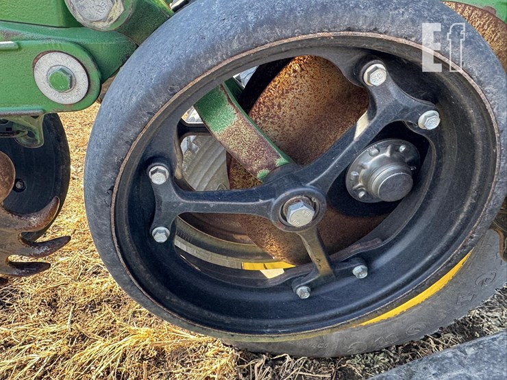 john-deere-1770-image-21