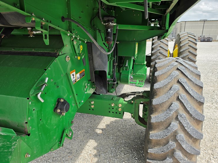 2010-john-deere-2010-image-19