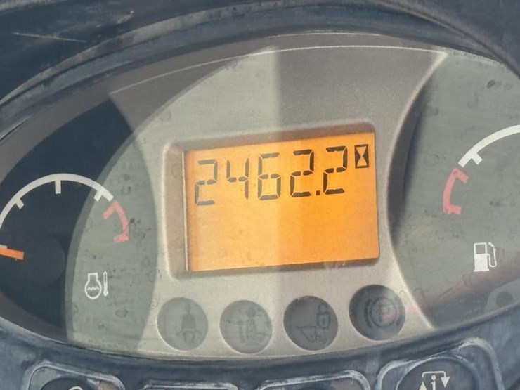 2019-bobcat-t590-image-44