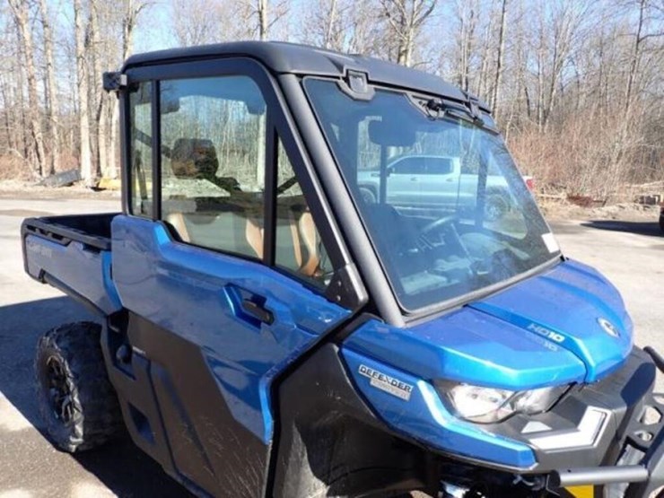 2022-can-am-defender-limited-hd10-4x4-side-by-side-image-26