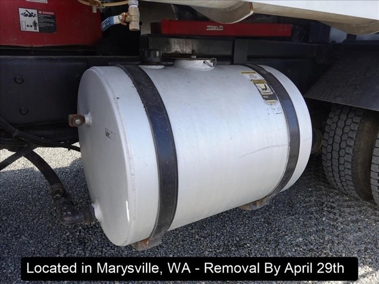 2005-international-7600-image-24