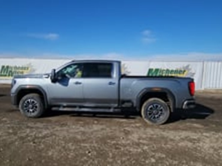 2024-gmc-sierra-2500hd-image-5