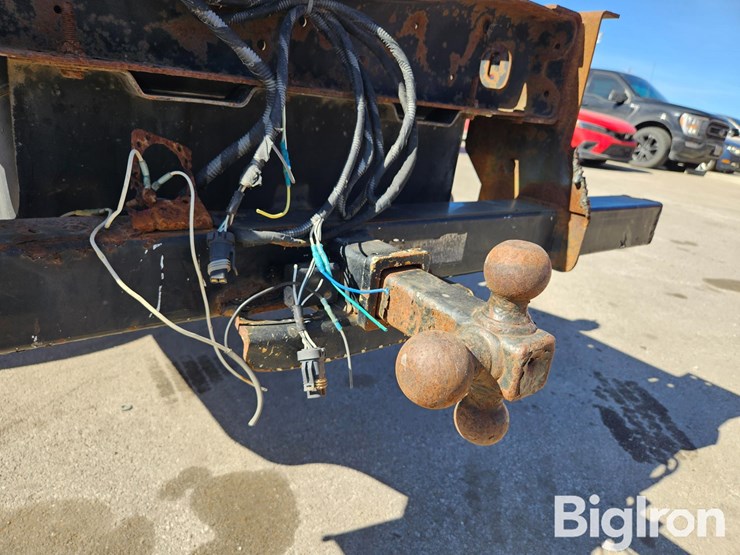 2011-dodge-ram-3500-image-17