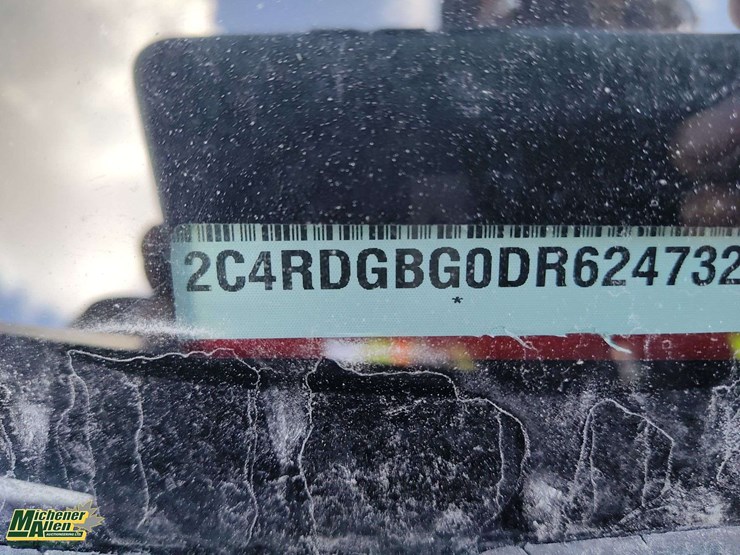 2013-dodge-grand-caravan-se-image-26