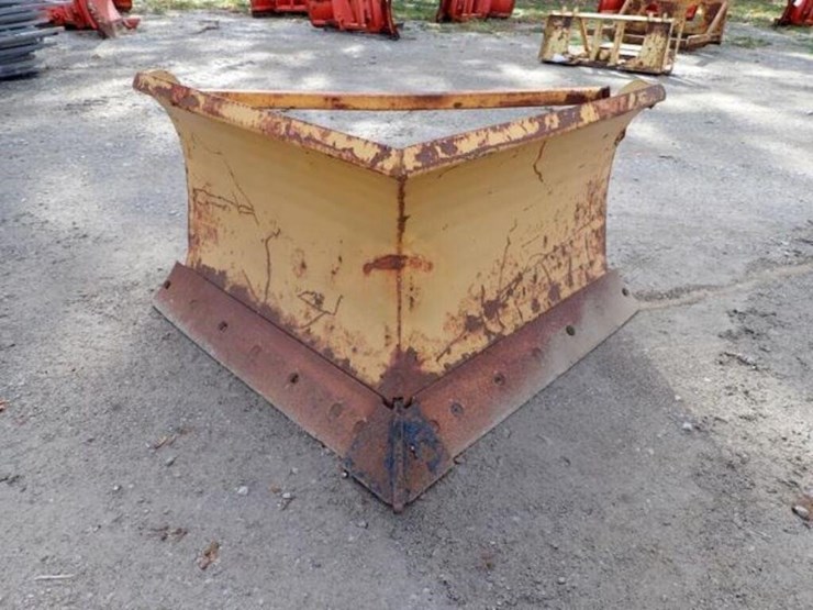 4-ft-v-plow-045312-image-1
