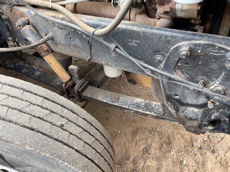 #244-•-1989-peterbilt-flatbed-truck-tractor-(has-mn-title)-(princeton,-mn)-image-36