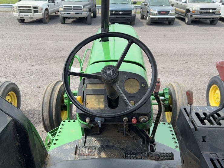 john-deere-3055-image-14