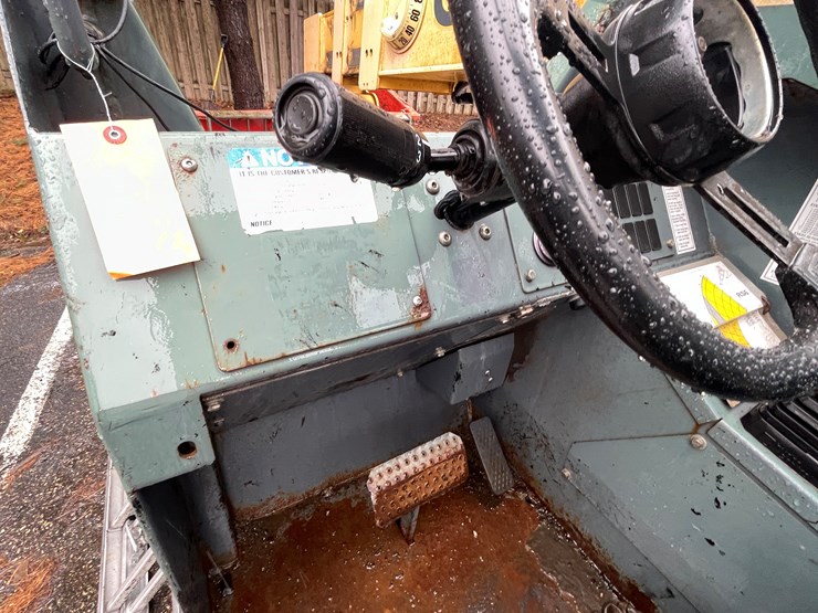 #2544-•-gehl-r56-xr42-telehandler-(columbia-heights,-mn)-image-8