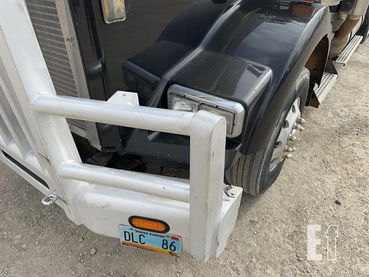 2005-kenworth-t800-image-38