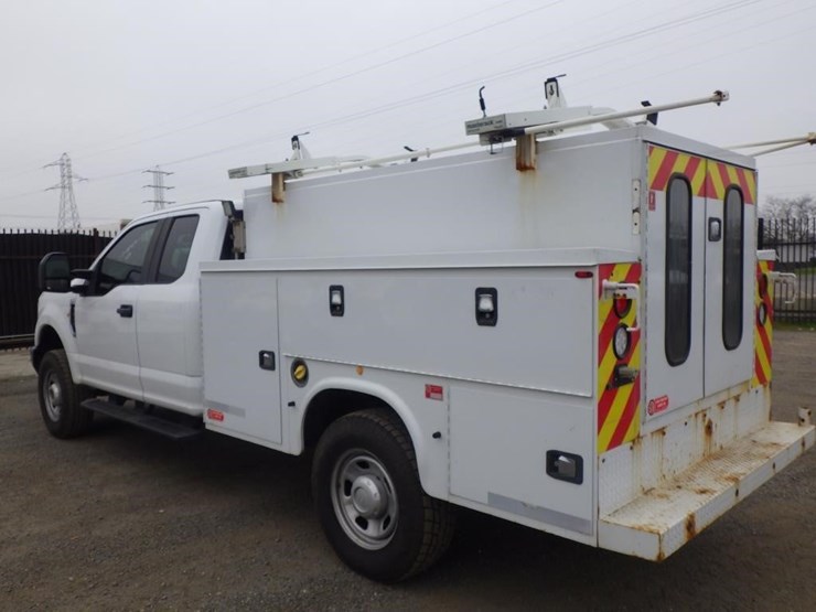 2017-ford-f350-image-4