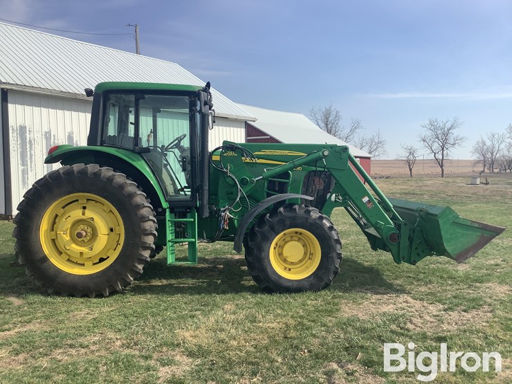 2011-john-deere-7230-image-4