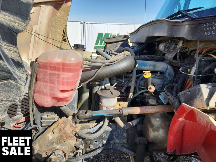 2006-international-durastar-4300-image-27