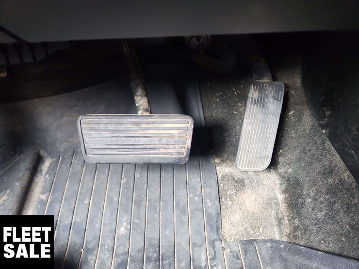 2018-chevrolet-silverado-1500-image-24