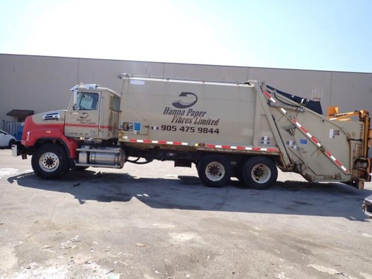 2017-western-star-4700sb-image-8