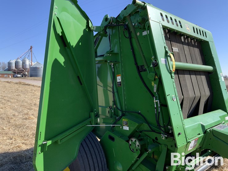 2019-john-deere-560m-image-18
