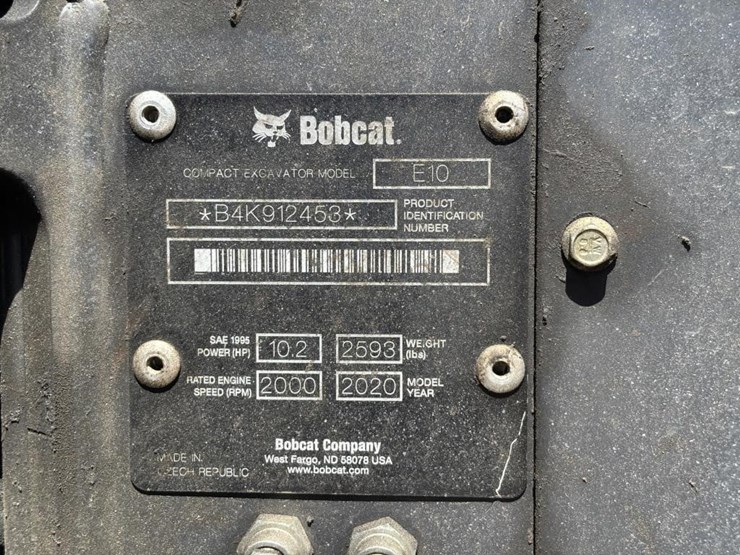 2020-bobcat-e10-image-48