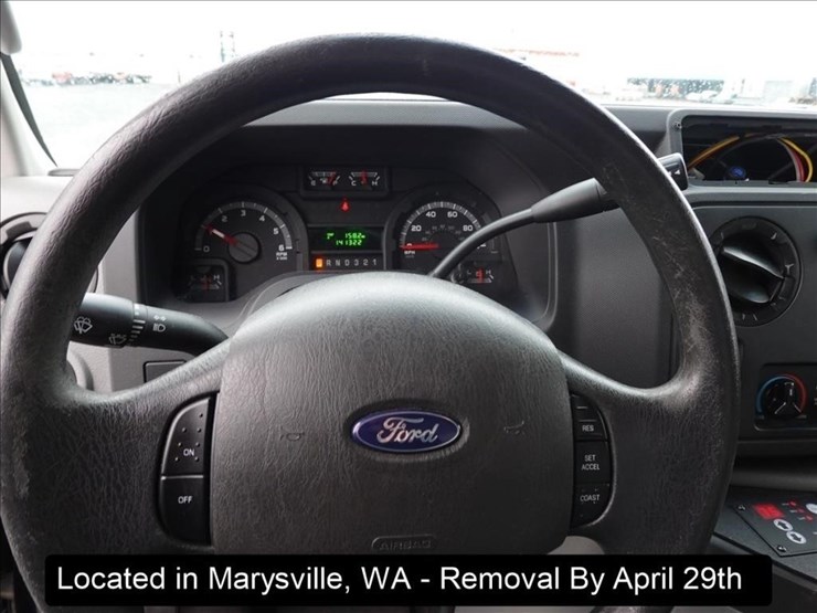 2015-ford-e350-image-3