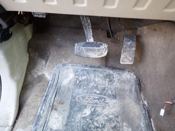 2010-ford-f350-xlt-image-14