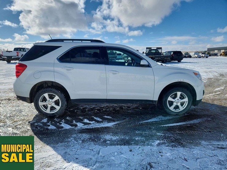 2015-chevrolet-equinox-lt-image-8