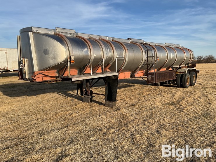 1960-fruehauf-trailer-image-1