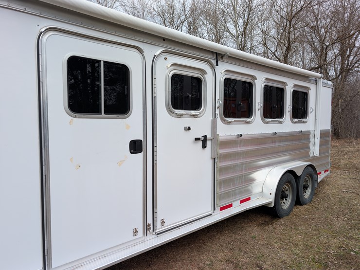#282-•-2015-featherlite-29'-aluminum-gooseneck-horse-trailer-(wi-title)-(ridgeland,-wi)-image-7