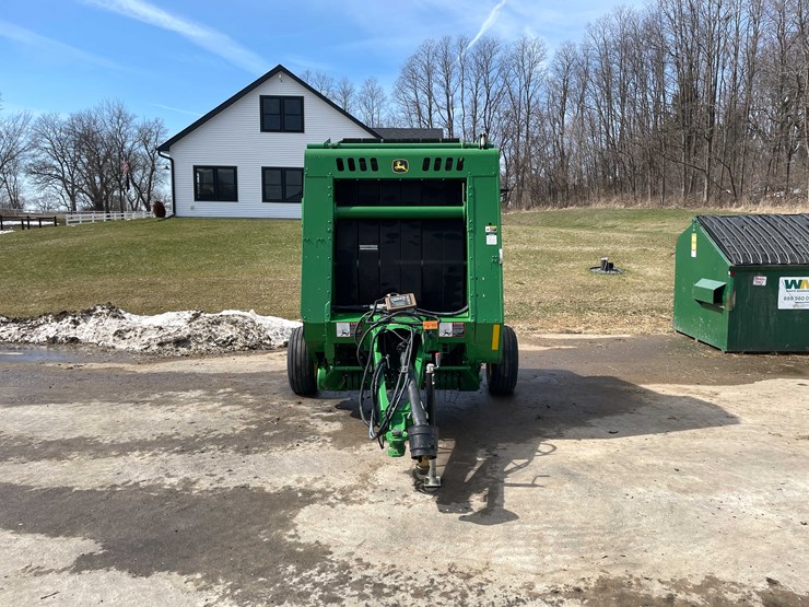 #142-•-john-deere-round-baler-(stoughton,-wi)-image-2